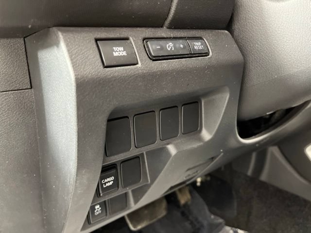 Used 2022 Nissan Frontier SV RWD image 30