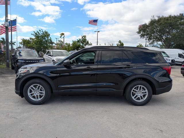 Used 2026 Ford Explorer Active w/ Active Comfort Package image 3