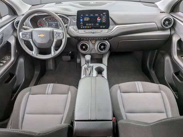 Used 2025 Chevrolet Blazer LT FWD image 15