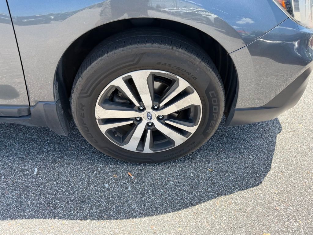 Used 2019 Subaru Outback 2.5i Limited image 4