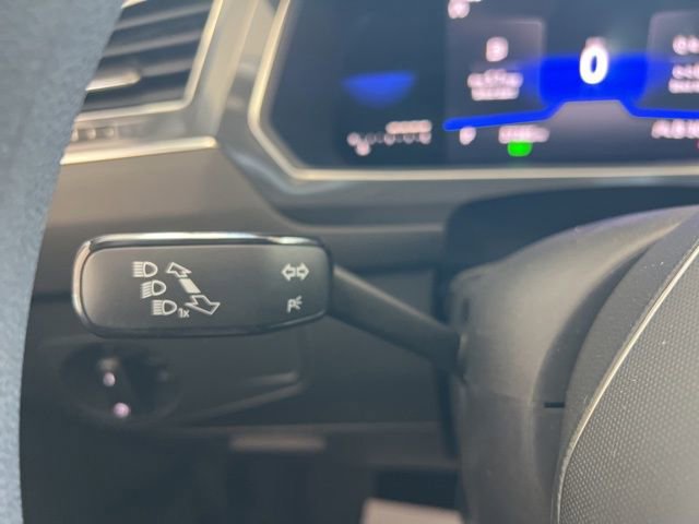 Certified 2023 Volkswagen Tiguan S image 17