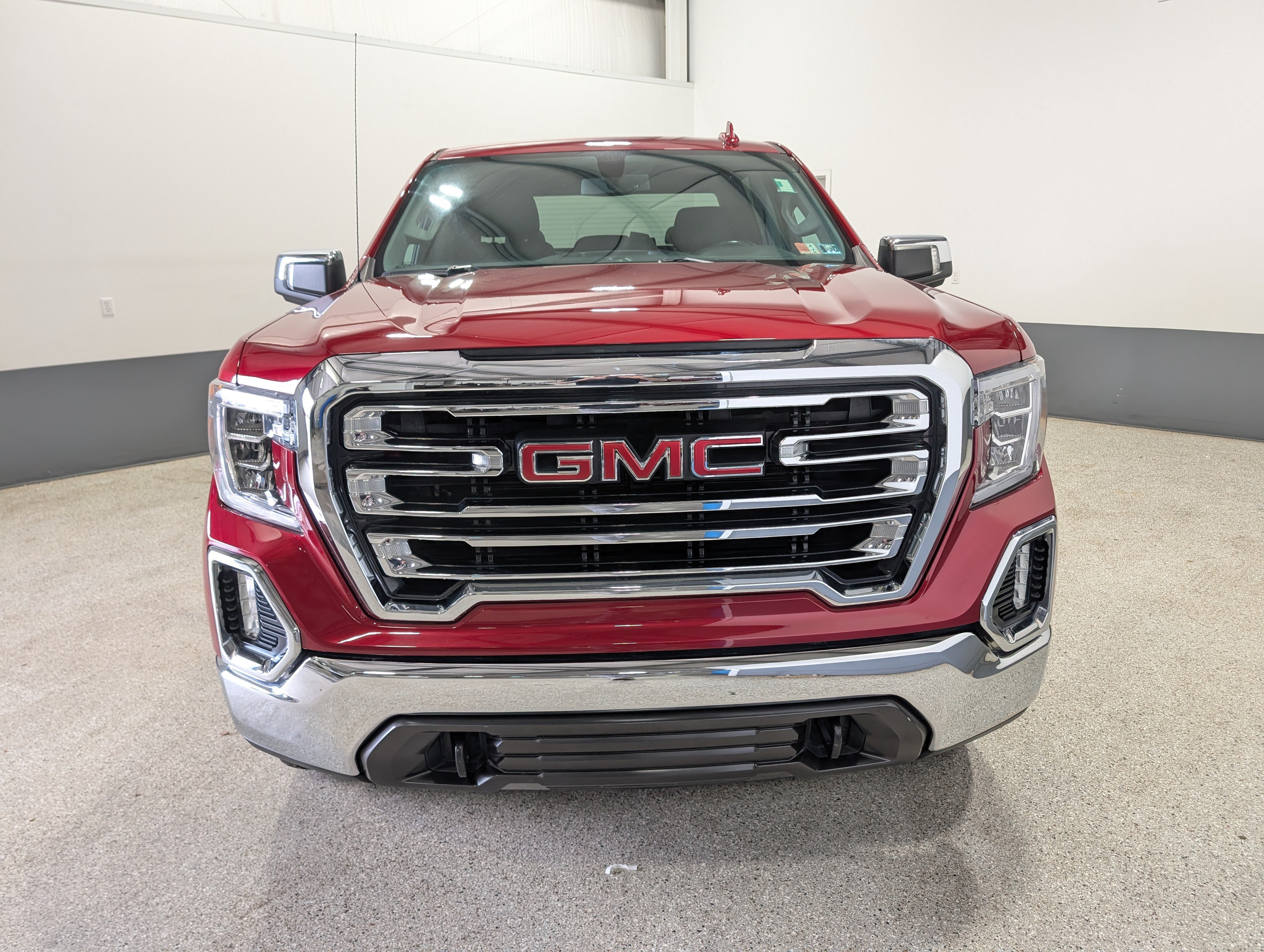 Used 2019 GMC Sierra 1500 SLT w/ X31 Off-Road Package AWD/4WD image 8