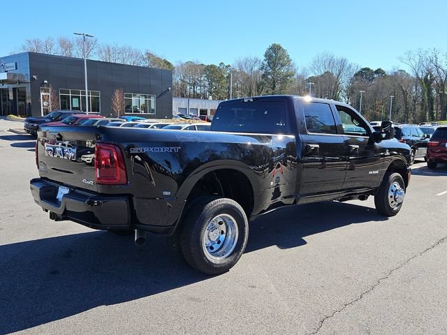 New 2026 RAM 3500 Big Horn AWD/4WD image 9