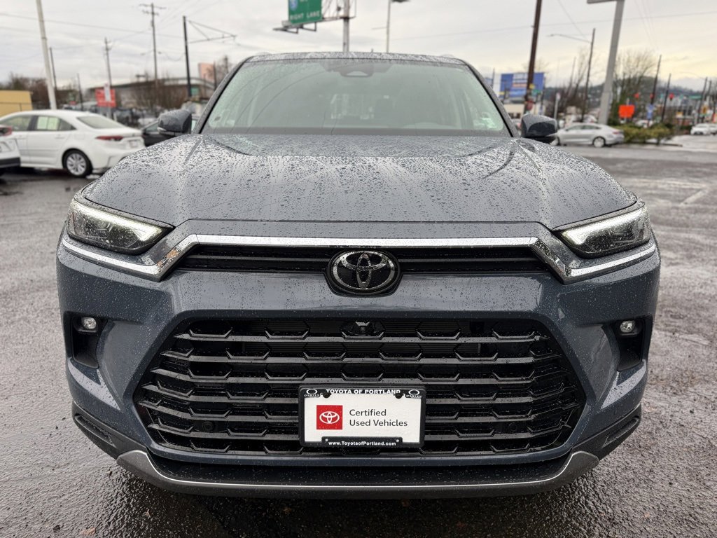 Certified 2025 Toyota Grand Highlander FWD image 3
