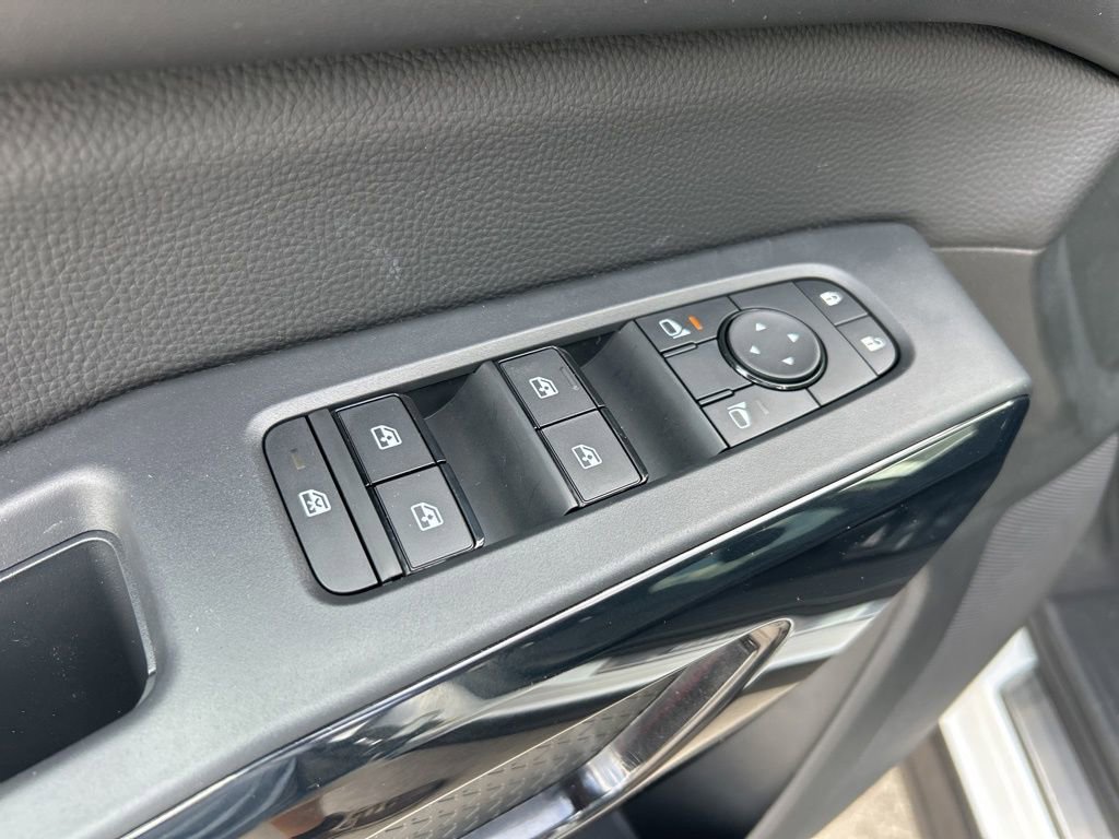 New 2026 Nissan Pathfinder SV image 20