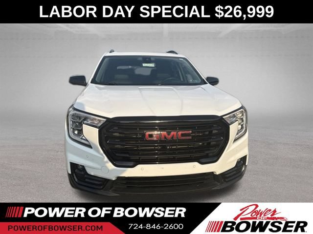Used 2024 GMC Terrain SLT w/ Infotainment Package II AWD/4WD image 11