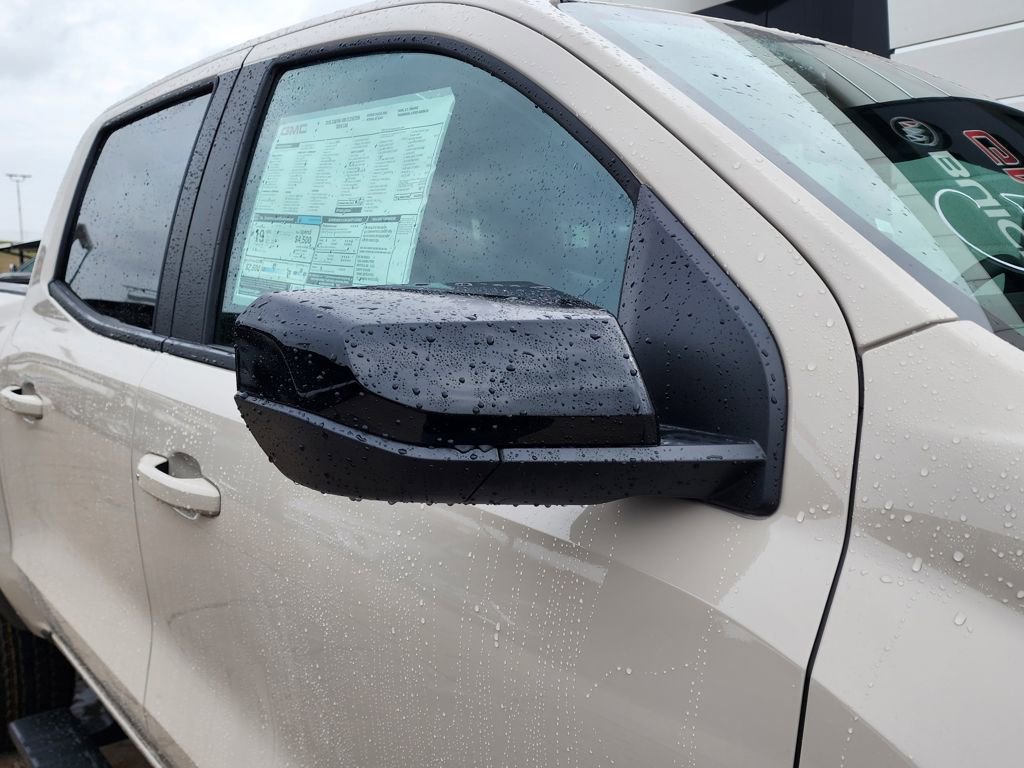 New 2026 GMC Canyon Elevation w/ Convenience Package image 11