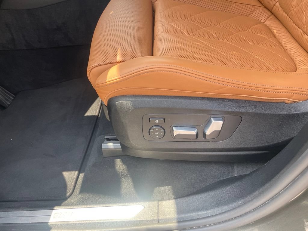 Used 2026 BMW X5 xDrive40i AWD/4WD image 13