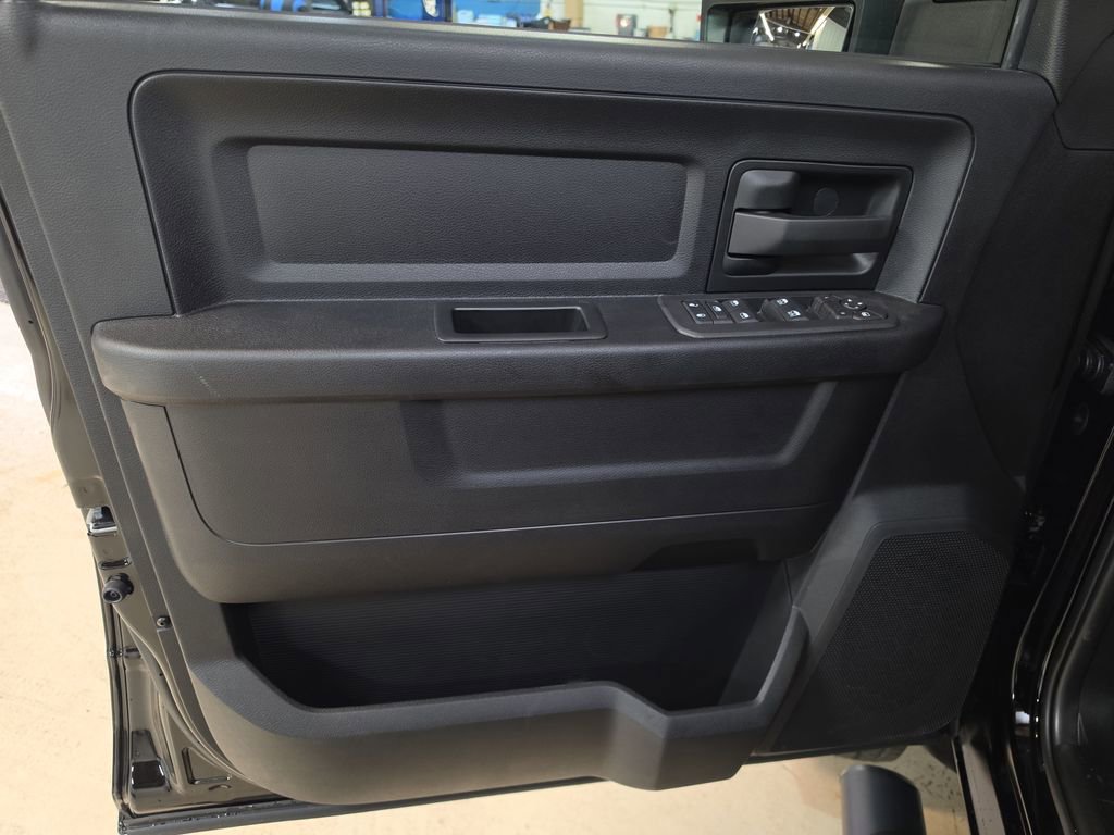 New 2026 RAM 5500 Tradesman AWD/4WD image 15