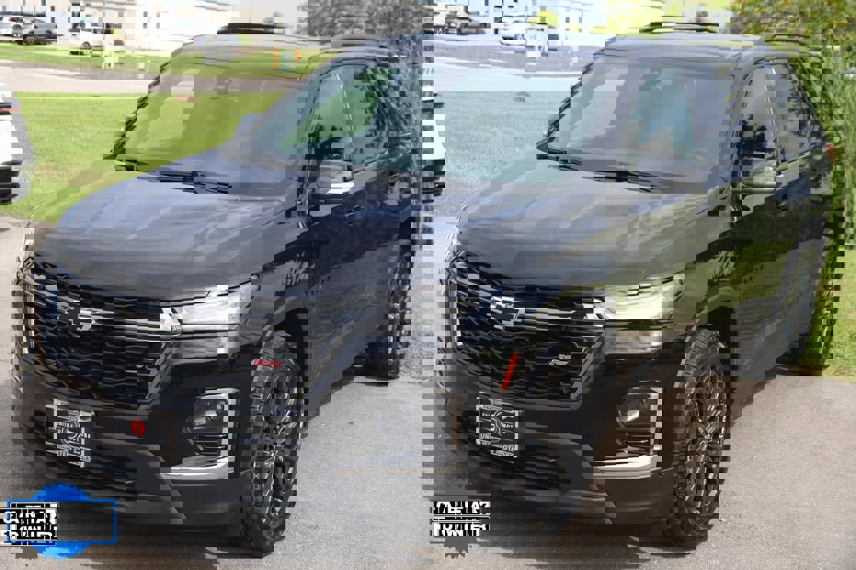 Used 2023 Chevrolet Traverse RS w/ LPO, Floor Liner Package image 28