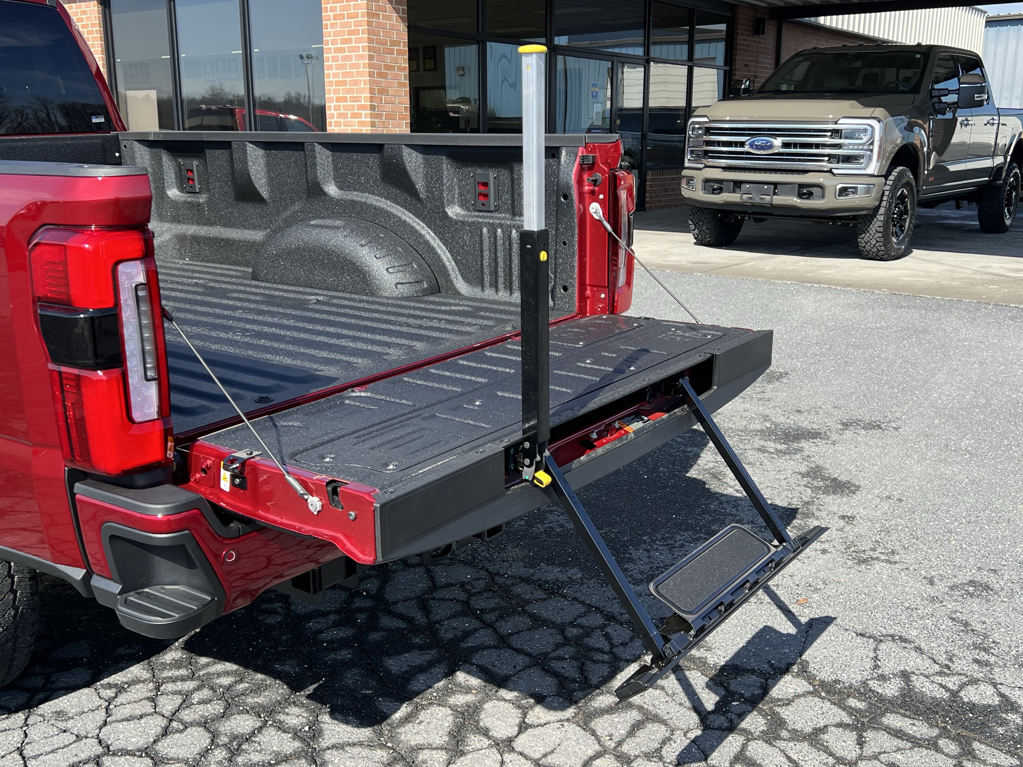 New 2026 Ford F350 Platinum w/ FX4 Off-Road Package AWD/4WD image 11