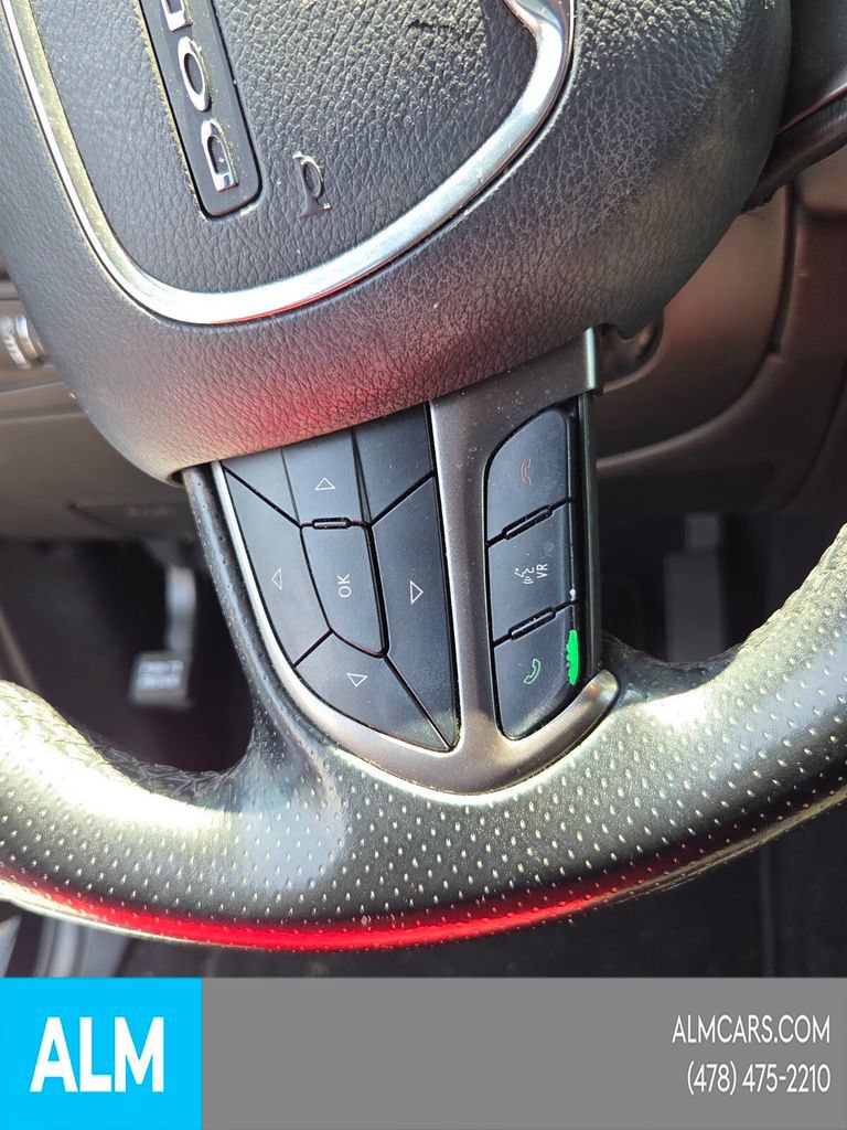 Used 2021 Dodge Durango SXT AWD/4WD image 22