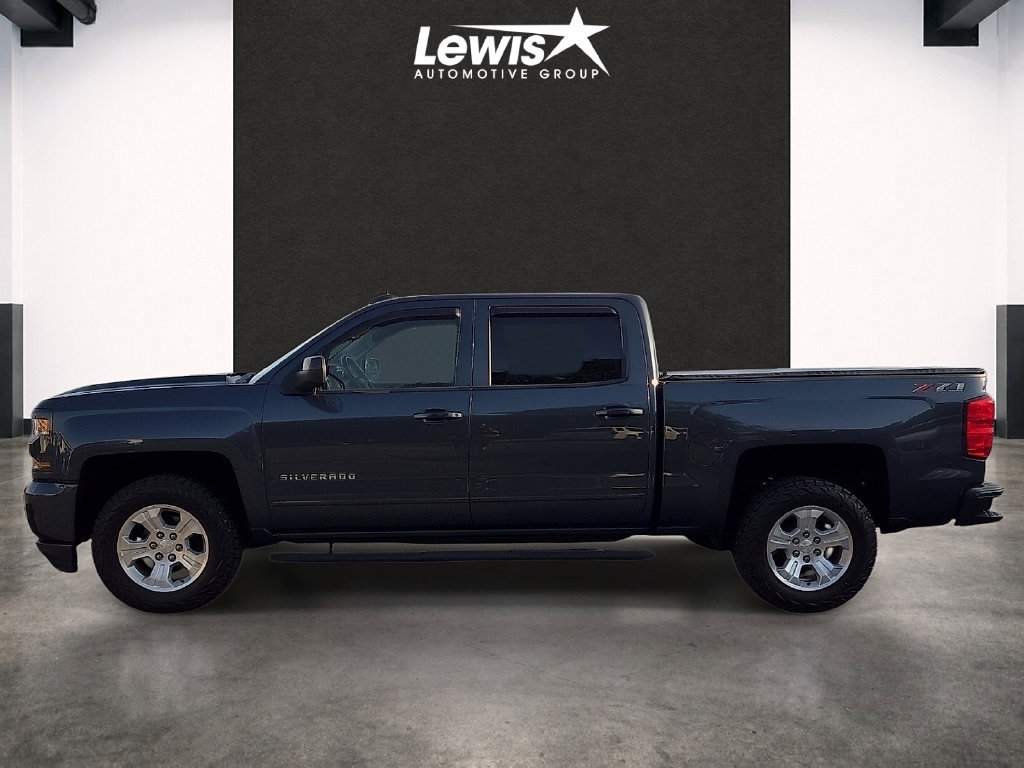 Used 2018 Chevrolet Silverado 1500 LT w/ All Star Edition AWD/4WD image 2