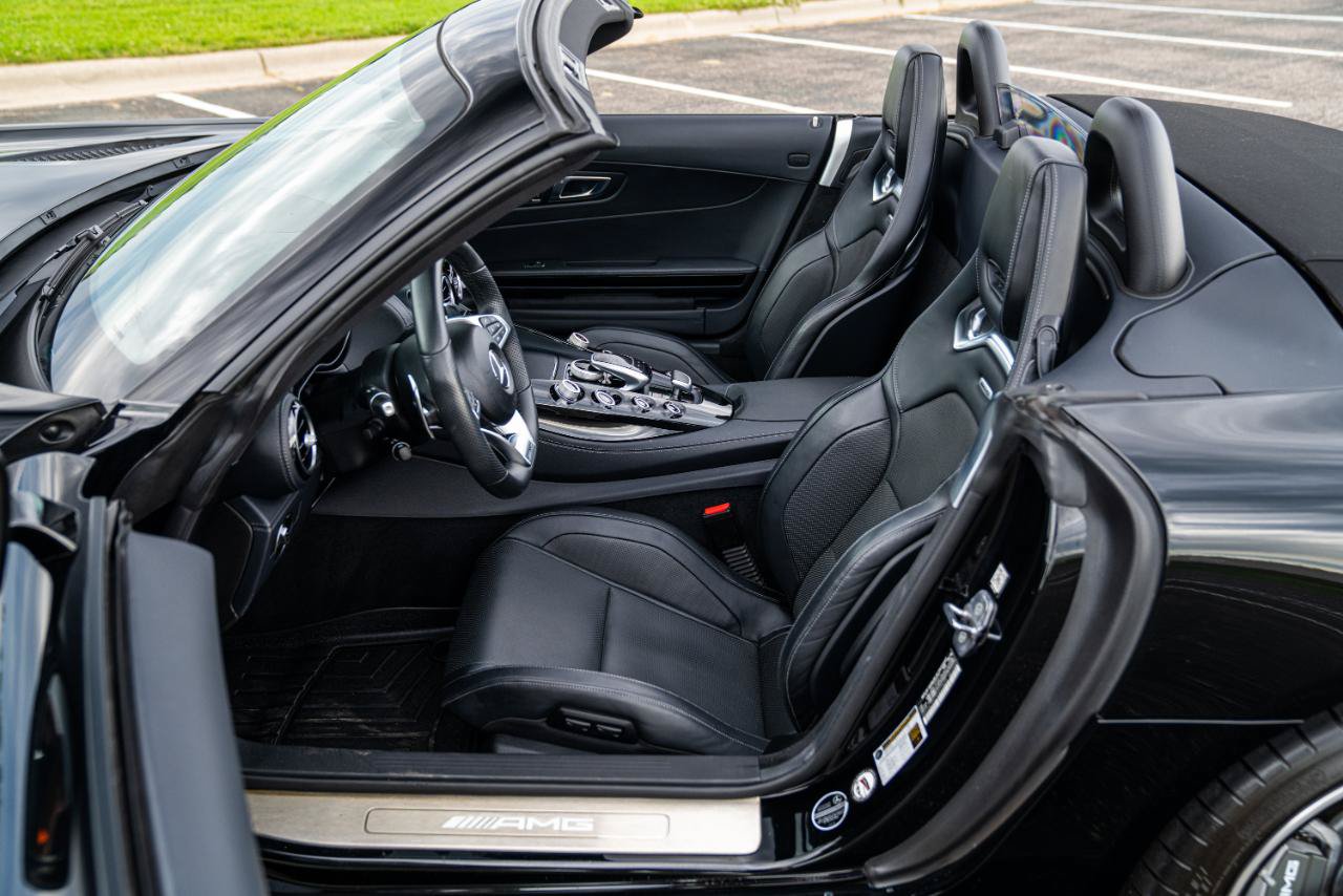 Used 2019 Mercedes-Benz AMG GT Roadster image 36