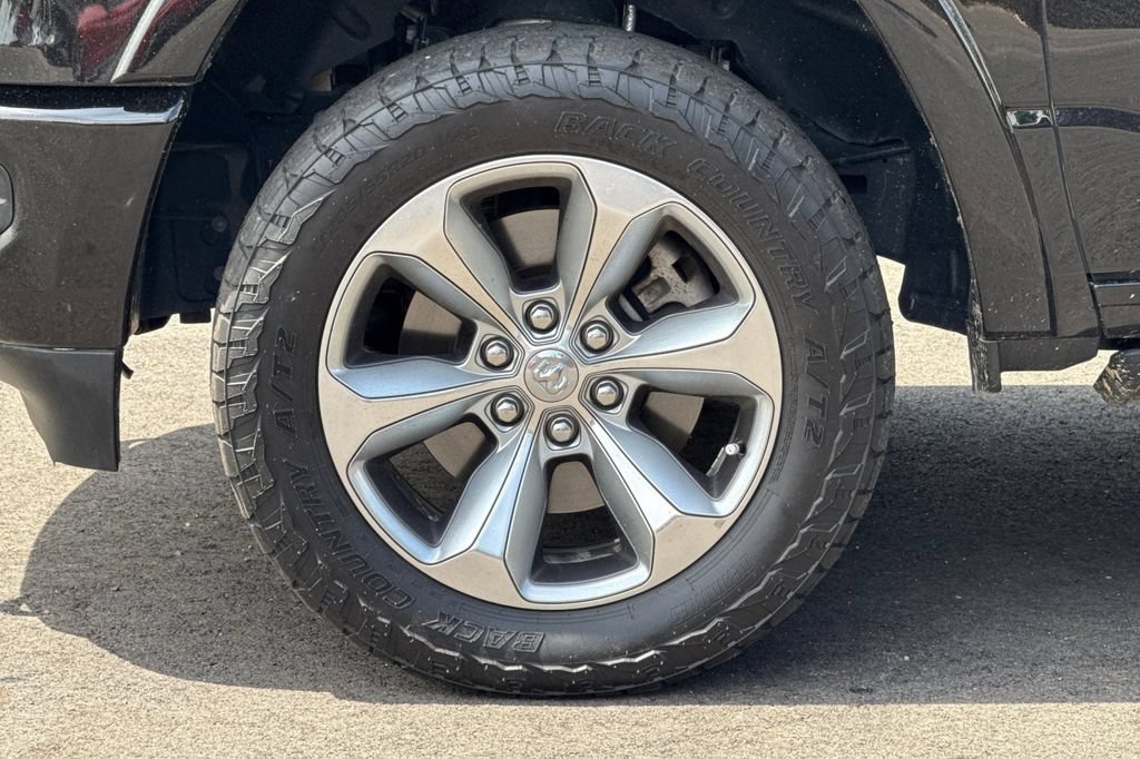 Used 2022 RAM 1500 Limited w/ Body Color Bumper Group AWD/4WD image 26