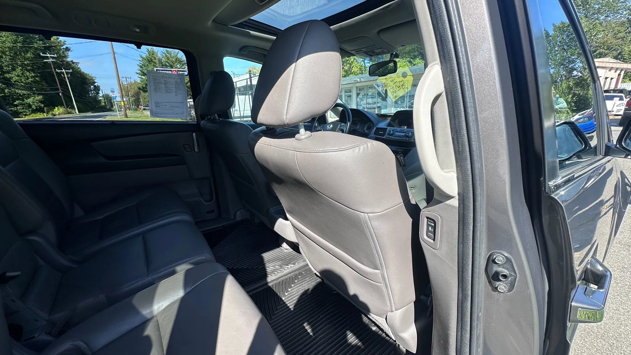 Used 2013 Honda Odyssey EX-L image 25