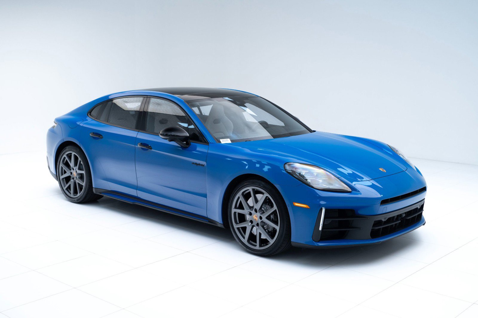 Used 2025 Porsche Panamera 4S image 7