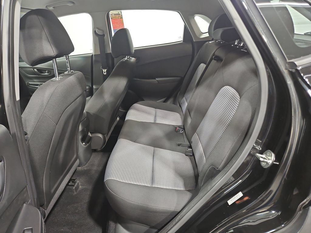 Used 2023 Hyundai Kona SE AWD/4WD image 24