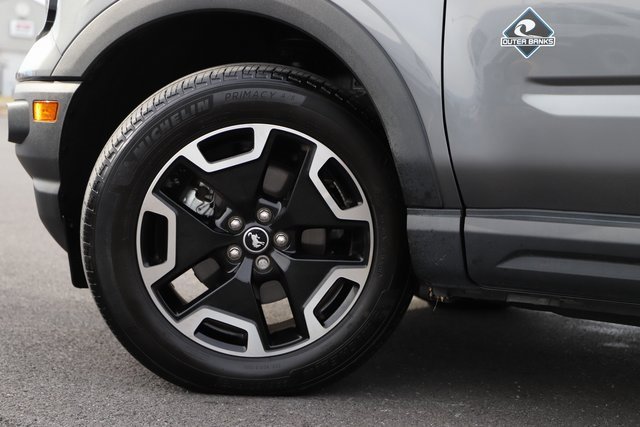 Used 2023 Ford Bronco Sport Outer Banks w/ Tech Package image 2