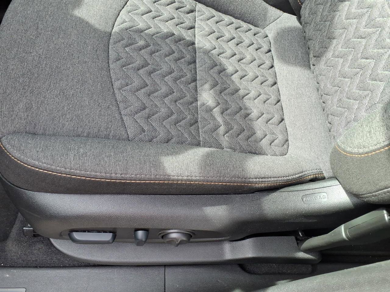 Used 2024 Chevrolet Equinox LT image 9