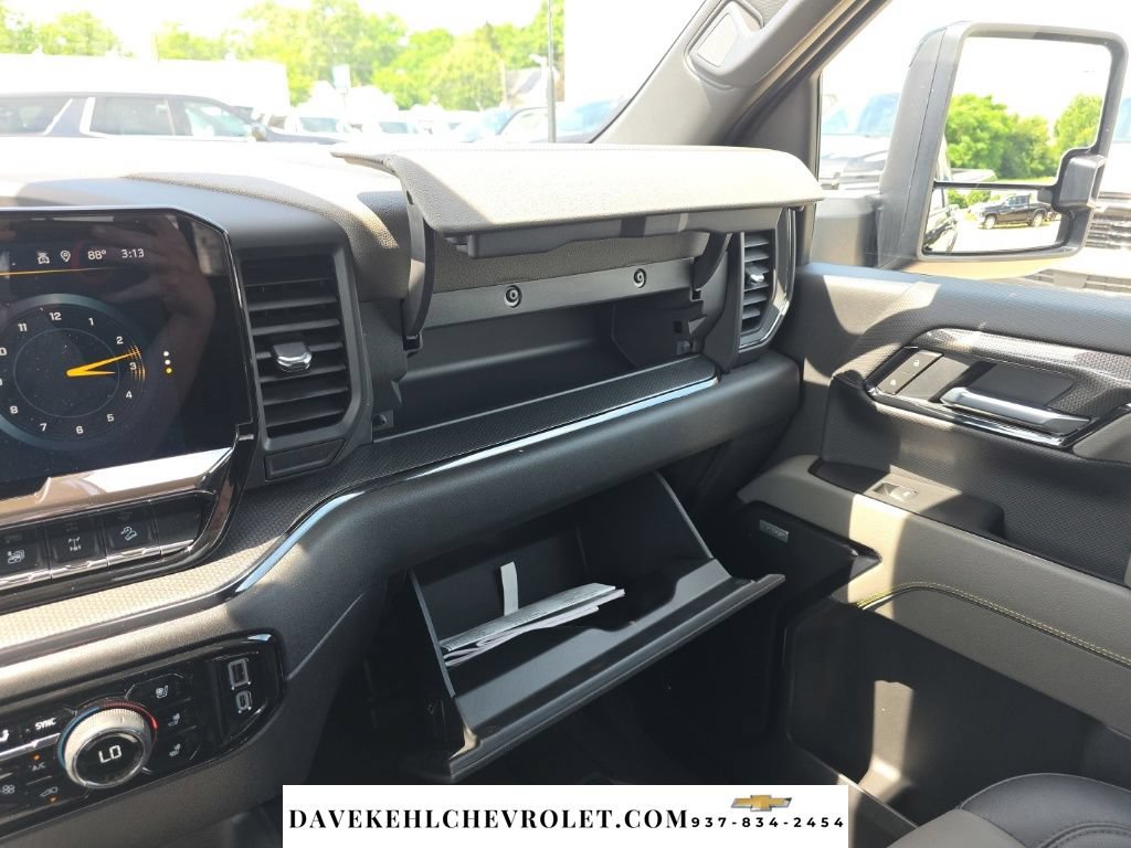 Used 2026 Chevrolet Silverado 2500 ZR2 AWD/4WD image 30