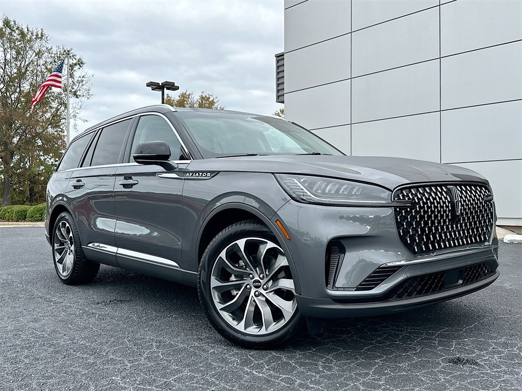 New 2025 Lincoln Aviator 2WD