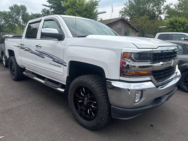 Used 2018 Chevrolet Silverado 1500 LT w/ All Star Edition AWD/4WD image 2