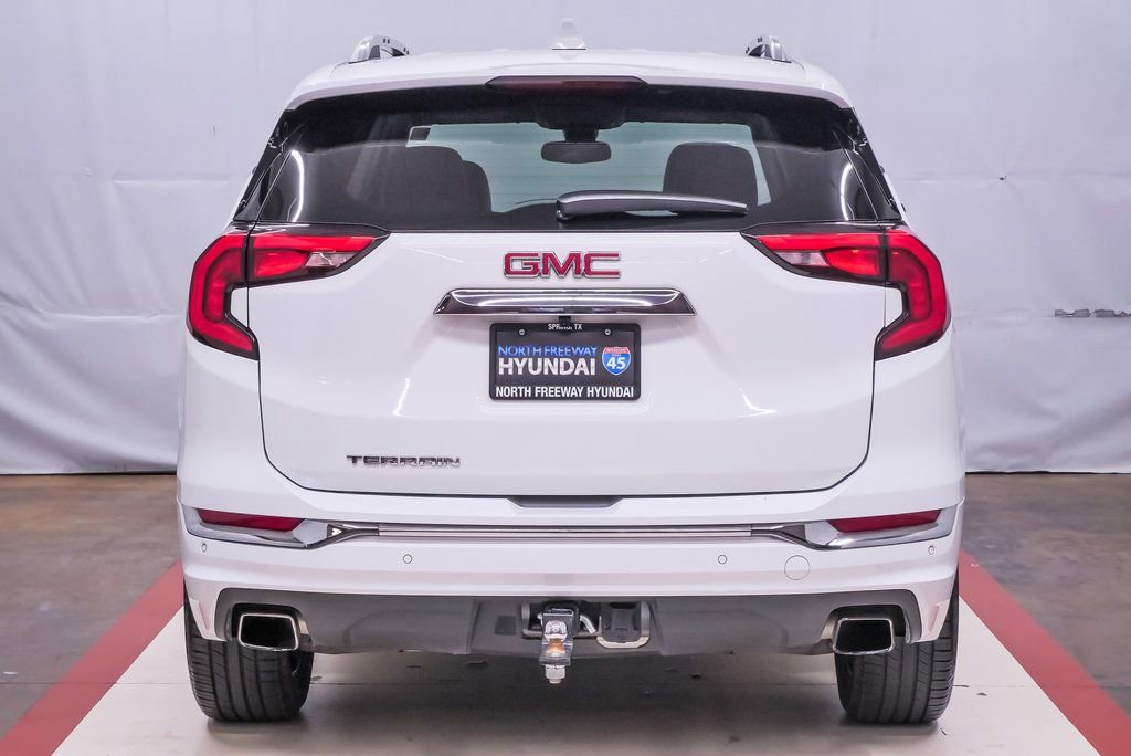 Used 2018 GMC Terrain Denali w/ Advanced Safety Package image 7