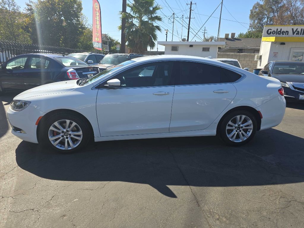 Used 2016 Chrysler 200 Limited w/ Convenience Group image 8