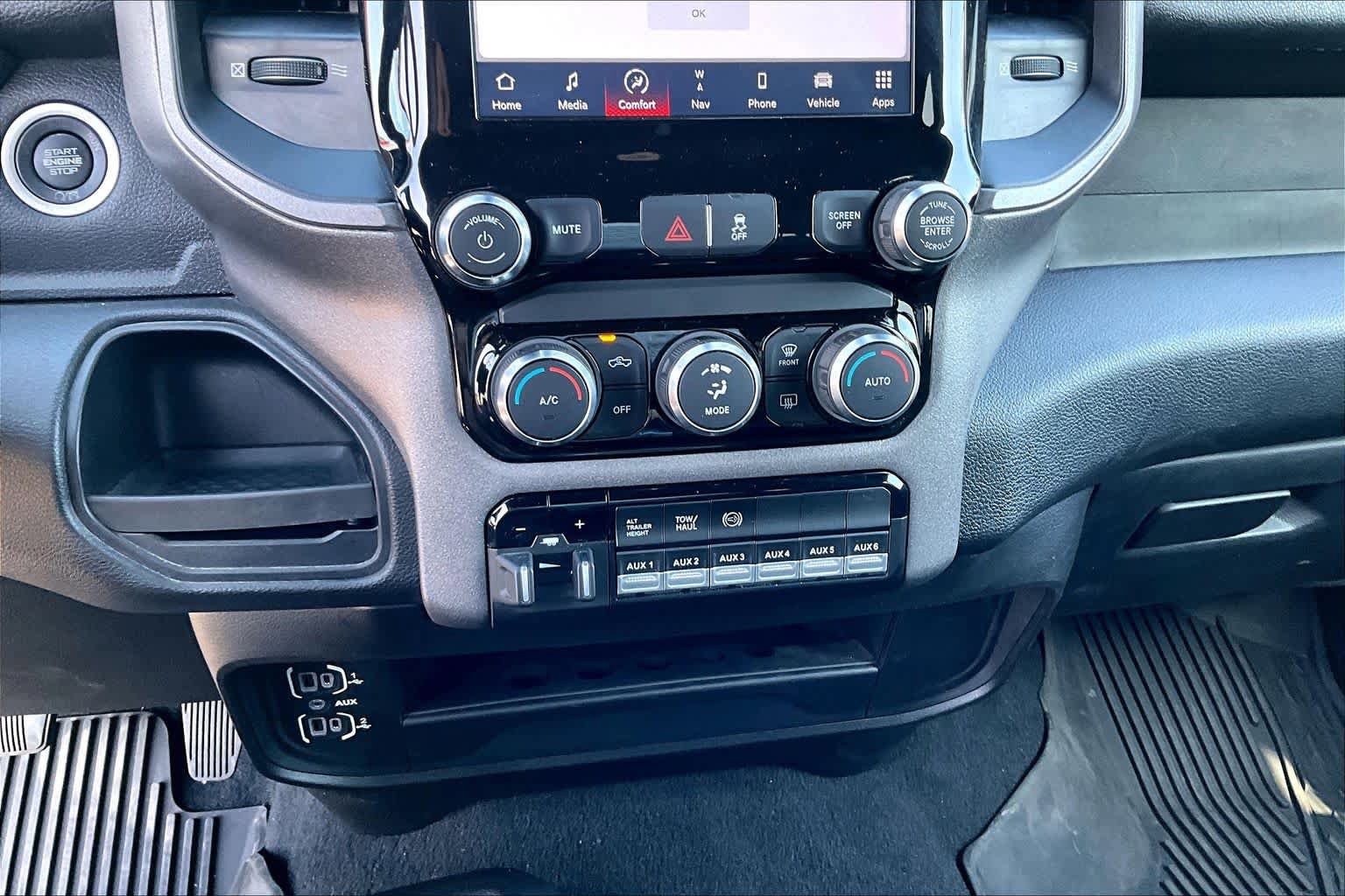 Used 2022 RAM 2500 Tradesman AWD/4WD image 32