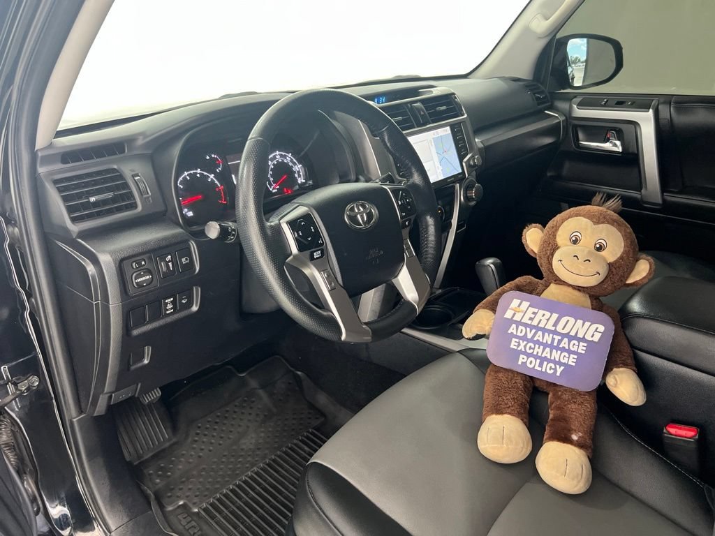 Used 2023 Toyota 4Runner SR5 Premium w/ Moonroof Package RWD image 9