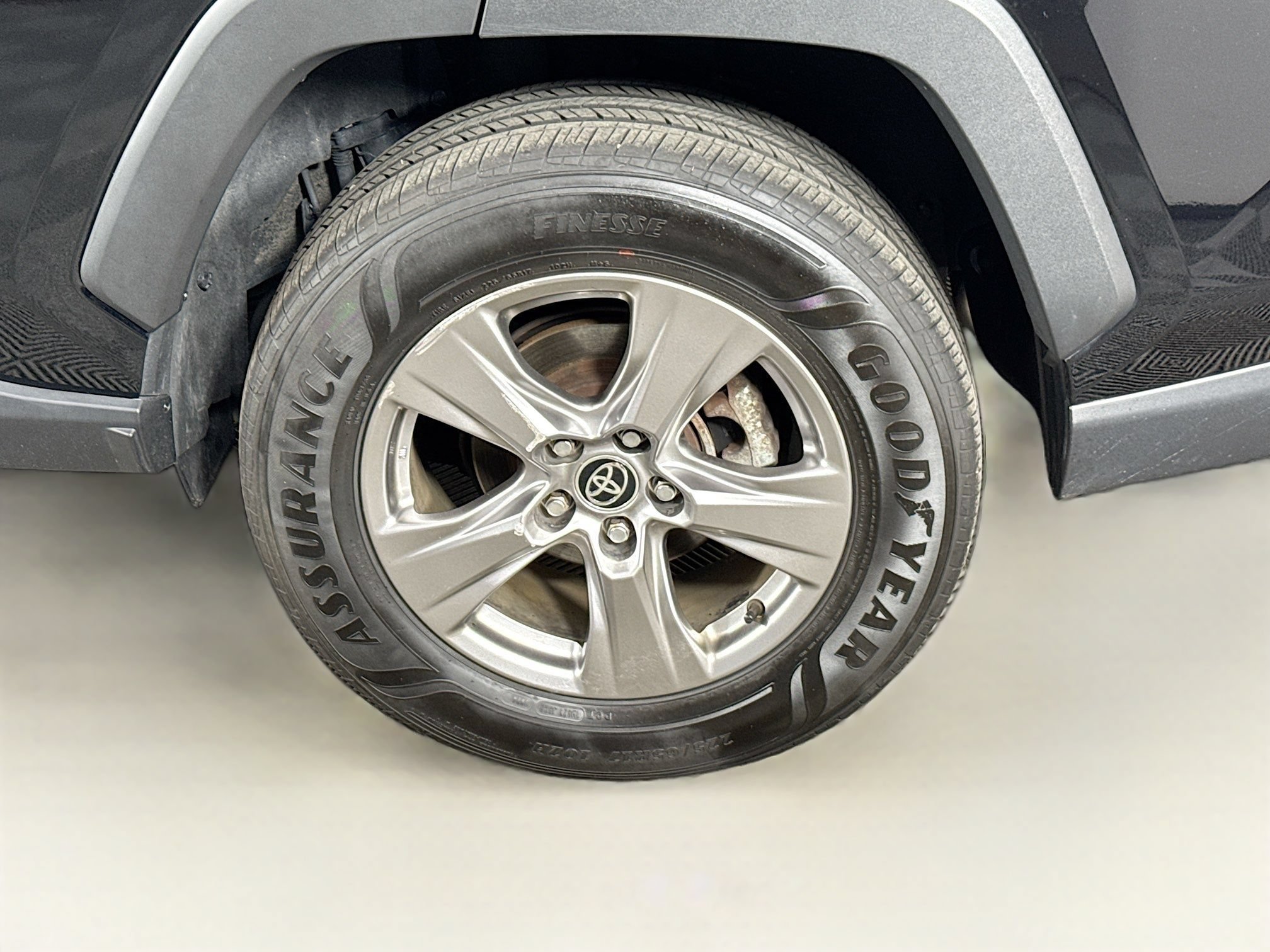 Certified 2023 Toyota RAV4 XLE w/ XLE Grade Weather Package AWD/4WD image 9