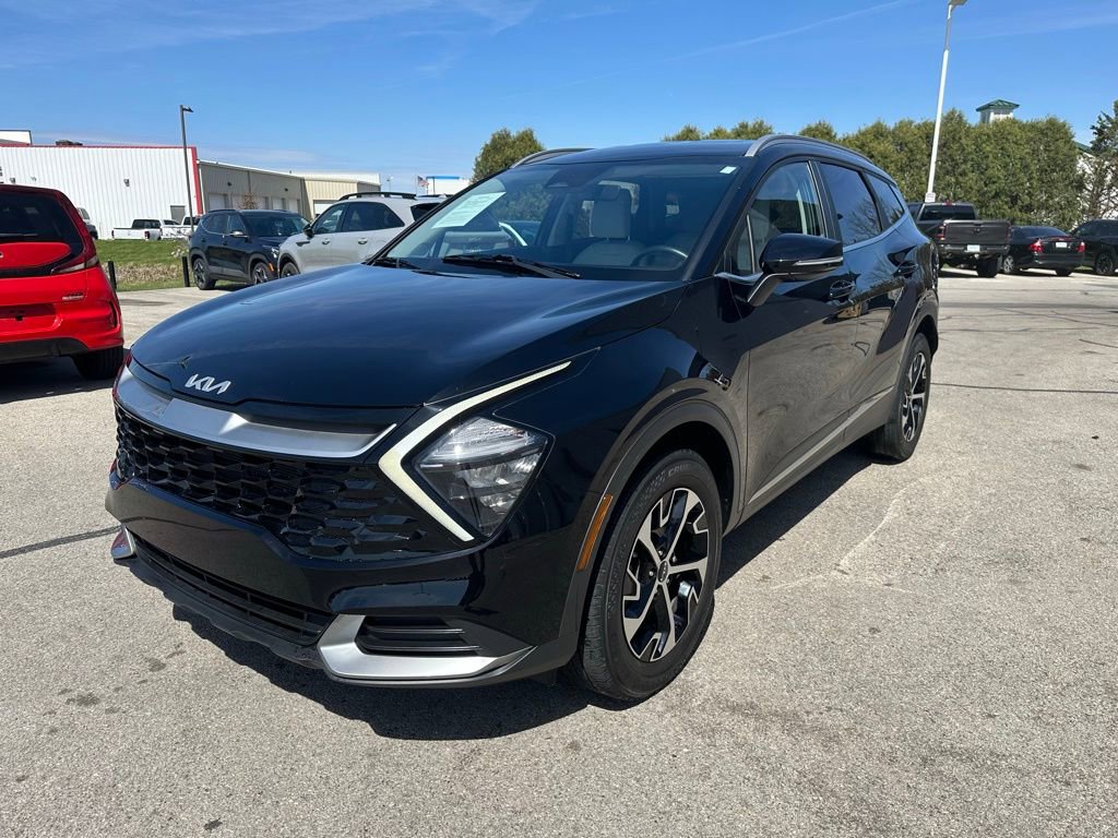 Used 2023 Kia Sportage EX image 3