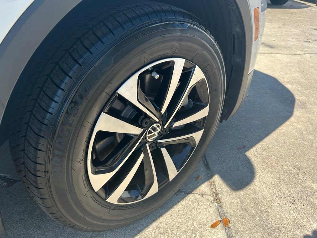 Certified 2023 Volkswagen Tiguan S image 11