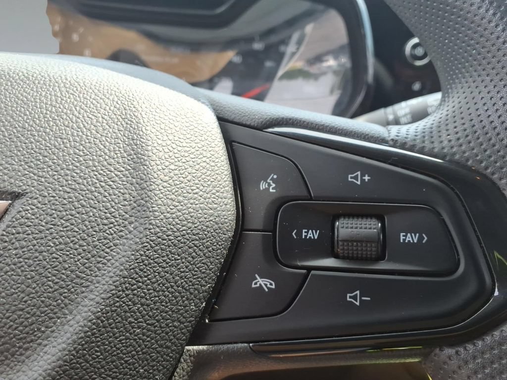 Used 2026 Chevrolet Trax LS FWD image 19