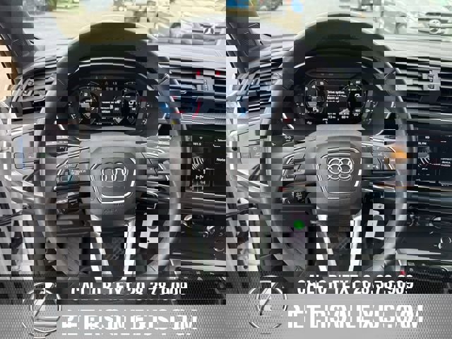 Used 2025 Audi Q3 2.0T Premium image 25