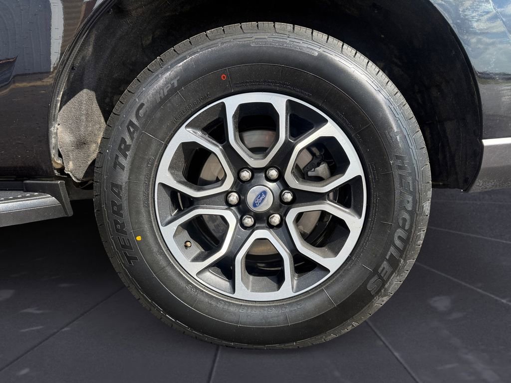 Used 2024 Ford Expedition XLT image 14