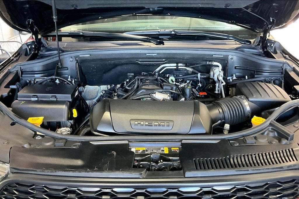 Used 2025 Dodge Durango R/T AWD/4WD image 29