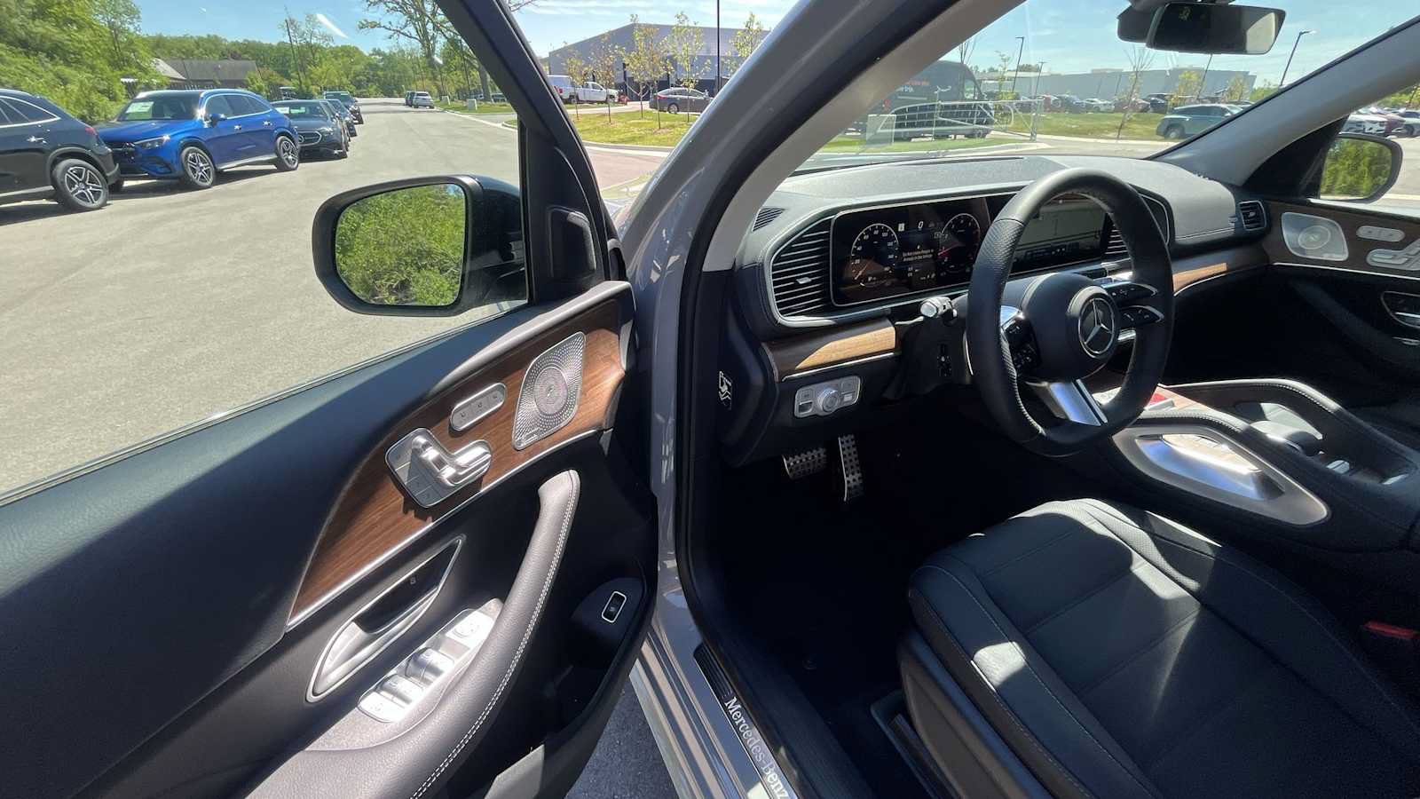 New 2026 Mercedes-Benz GLS 450 4MATIC image 16