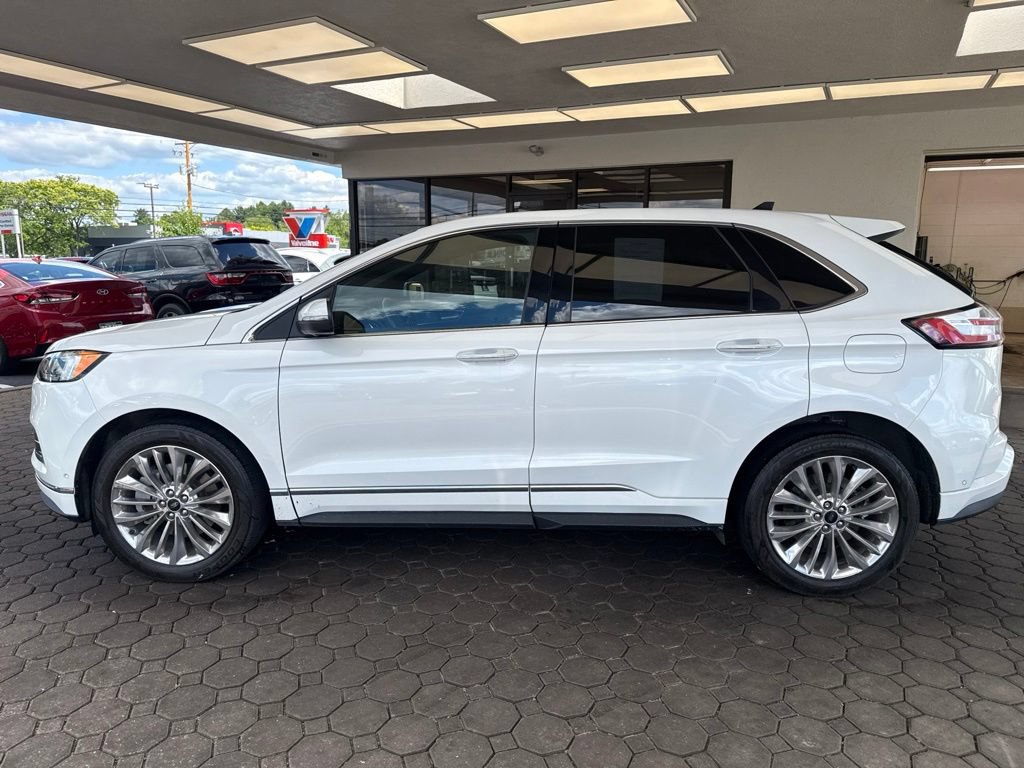 Used 2021 Ford Edge Titanium w/ Equipment Group 301A AWD/4WD image 9