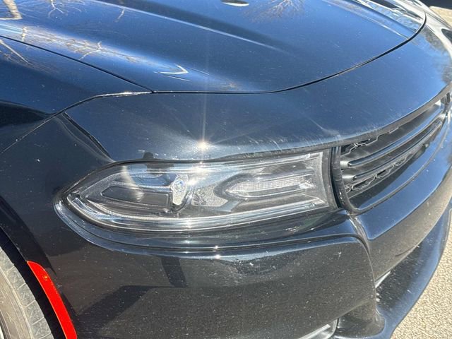 Used 2019 Dodge Charger SXT image 12