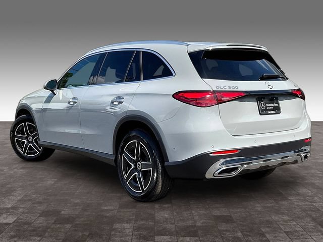 Used 2026 Mercedes-Benz GLC 300 4MATIC image 4