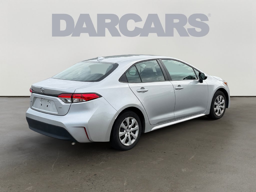 Used 2025 Toyota Corolla LE FWD image 7