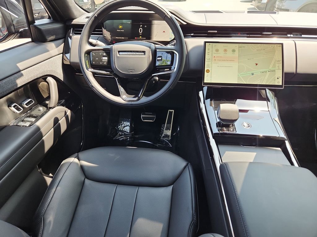 New 2025 Land Rover Range Rover Sport Autobiography AWD/4WD image 4