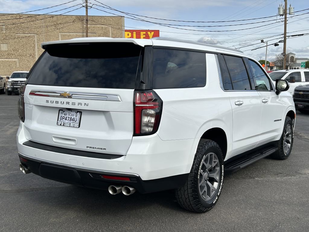 Used 2023 Chevrolet Suburban Premier image 10