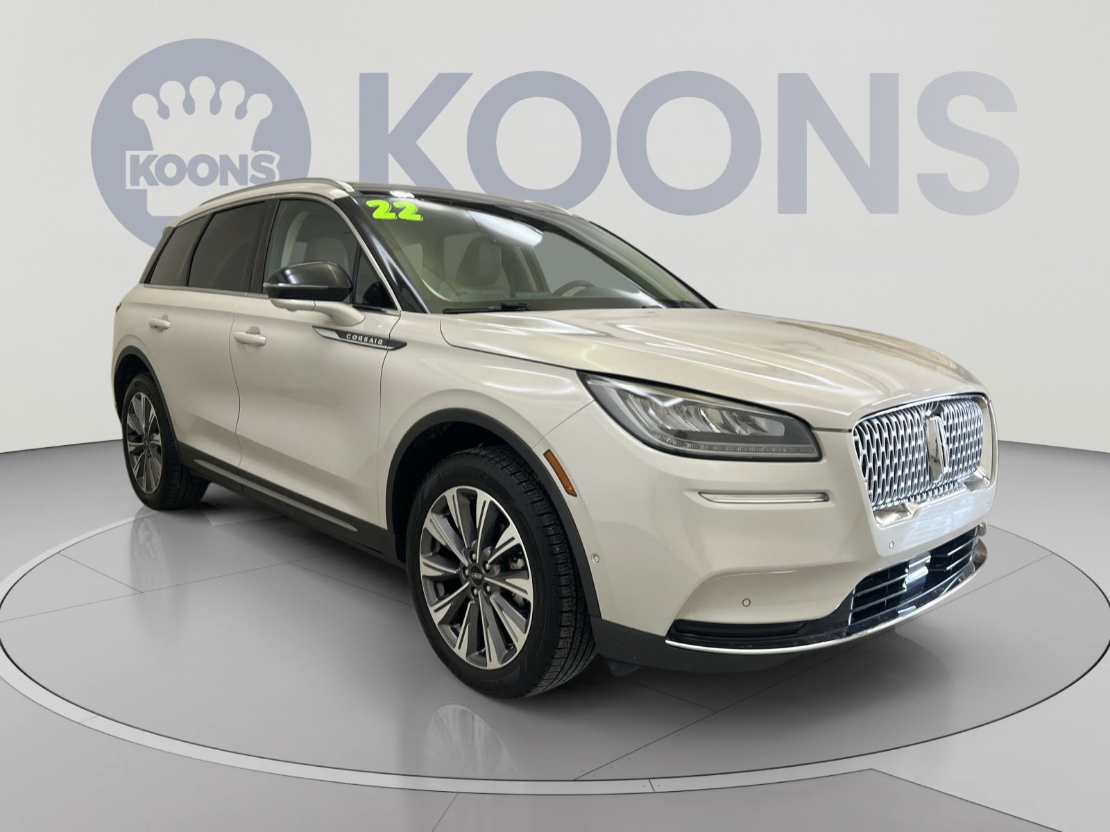 Used 2022 Lincoln Corsair Reserve w/ Equipment Group 201A AWD/4WD image 2