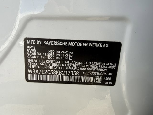 Used 2019 BMW 740i w/ M Sport Package RWD image 28