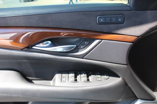 Used 2020 Cadillac Escalade Luxury RWD image 41