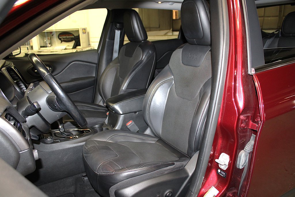 Certified 2021 Jeep Cherokee Limited AWD/4WD image 26