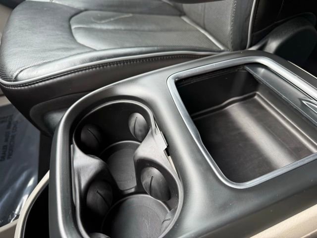Used 2020 Chrysler Pacifica Limited image 27